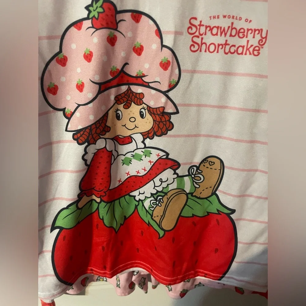 Strawberry Shortcake 🍓 adorable